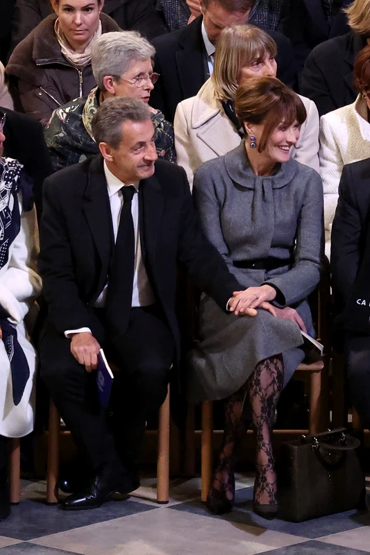 Nicolas Sarkozy și Carla Bruni Sarkozy la ceremonia de redeschidere a Catedralei Notre-Dame. FOTO: Getty Images