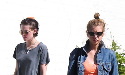 Exclusive Kristen Stewart Spends Valentines Day With Girlfriend Stella Maxwell jpeg