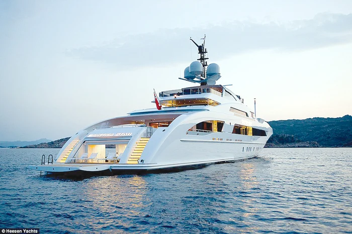 Are puntea de 267 metri pătraţi