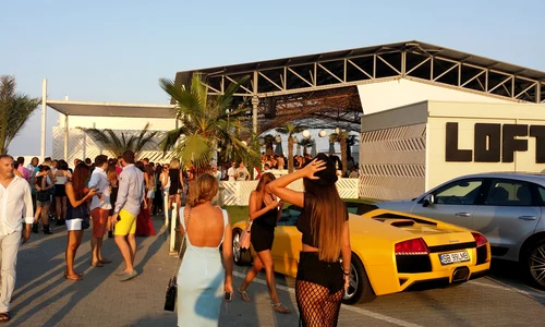 La „Loft Lounge”, din Mamaia, nu ai loc nici în timpul zilei jpeg