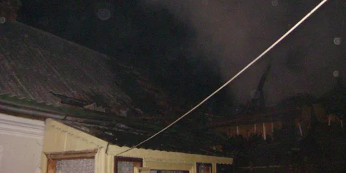 Bătrânii au murit intoxicaţi cu monixid de carbon