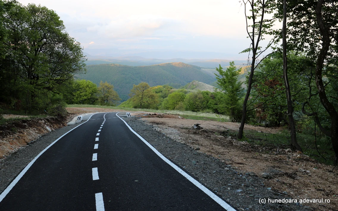 Pista de biciclete  Foto Daniel Guță  ADEVĂRUL (94) JPG