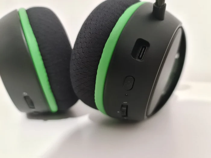 Razer Kaira