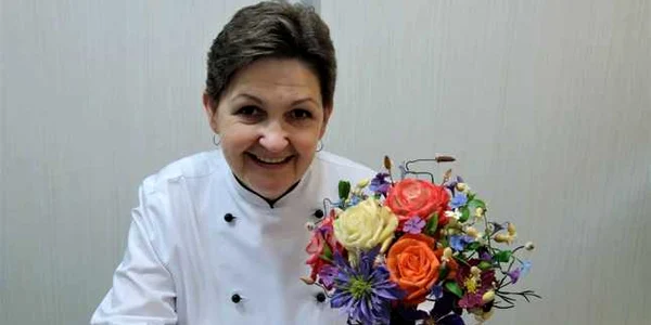 marinela muresan beclean - flori din zahar 