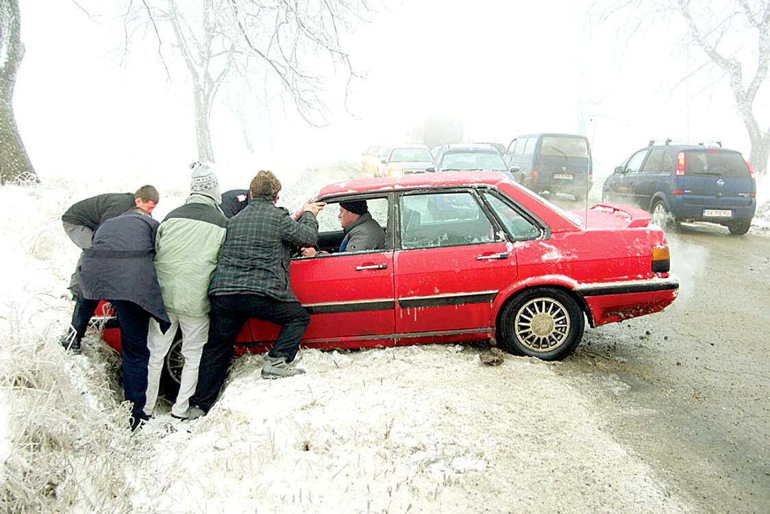 
    În Moldova, zeci de  şoferi au avut  probleme în trafic  