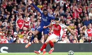Arsenal PSG (EPA) jpg