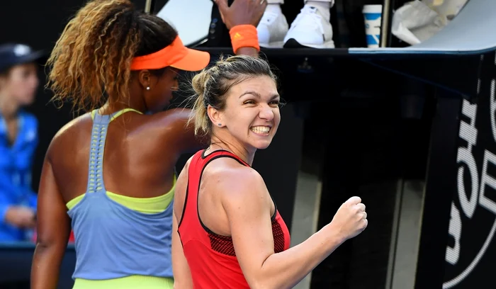 Simona Halep a învins-o pe Naomi Osaka, în optimi, la Australian Open, în 2018 (FOTO: Getty Images)