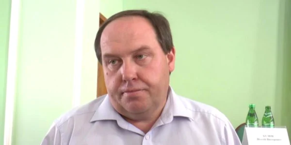 Vitalid Buliuk, prim viceguvernatorul regiunii Herson, rănit în explozia mașinii sale  Foto Twitter UkrainianNews24 jpg