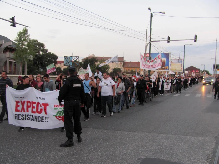 Manifestanţii au luat la pas bulevardele din Timişoara FOTO: Ştefan Both