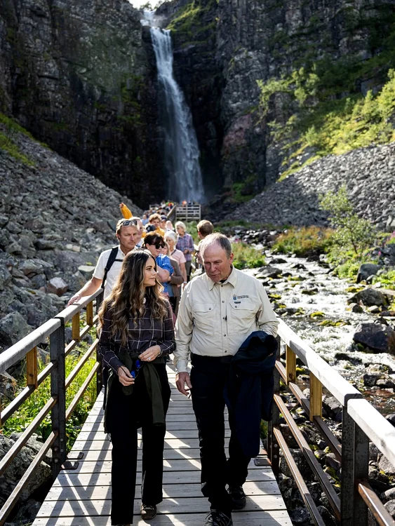 Prințesa Sofia a inaugurat noul traseu accesibil către cascada Njupeskär din Parcul Național Fulufjället, Foto Instagram (4) jpg