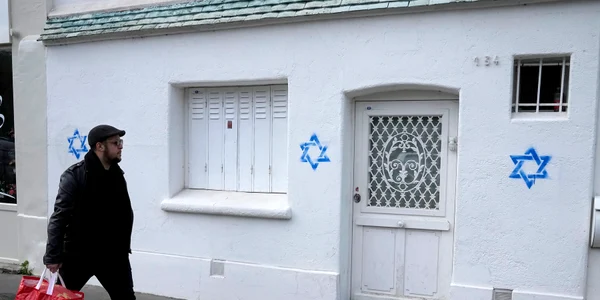 Steaua lui David grafitti antimsemitism Paris Foto profimedia jpg