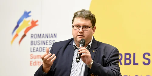 Doru Castaian profesor Merito FOTO arhiva personala (1) jpg