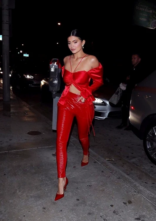 1 kylie jenner profimedia 0432160810 jpg jpeg