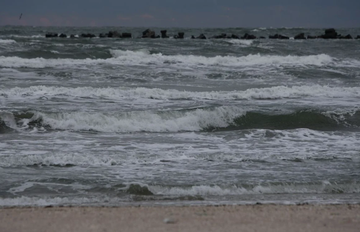 Avertizare cod galben de vânt în Dobrogea. Meteorologii anunţă şi că marea va fi foarte agitată FOTO Adevărul