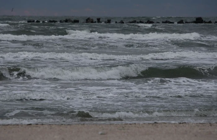 Avertizare cod galben de vânt în Dobrogea. Meteorologii anunţă şi că marea va fi foarte agitată FOTO Adevărul