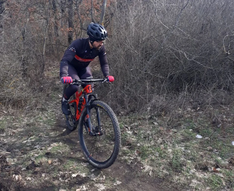Traseele prin pădure sunt mereu o provocare pentru bicicliști FOTO Asociația Bike Works