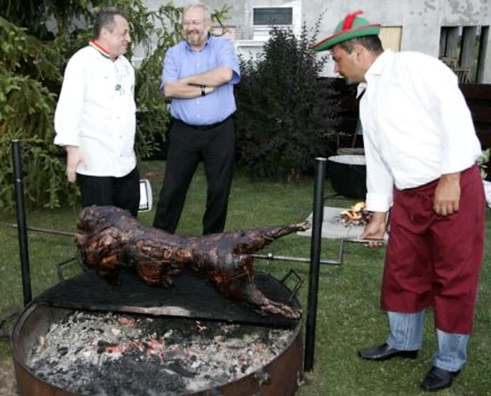 Teo şi Maia au ieşit ca fetele la restaurant