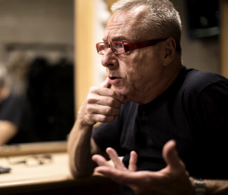 „Nu sînt doar coregraf, întotdeauna mi am scris dansurile“ – interviu cu Gigi CĂCIULEANU jpeg