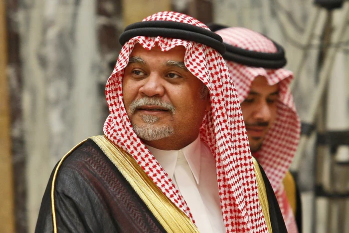 Prinţul Bandar face „naveta” între centrele saudite de comandă, Palatul Élysée şi Kremlin. FOTO „The Wall Street Journal”