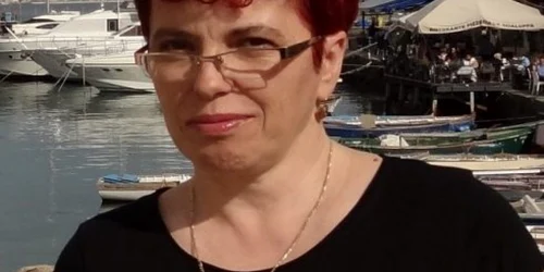 Profesoara Cristina Simirad