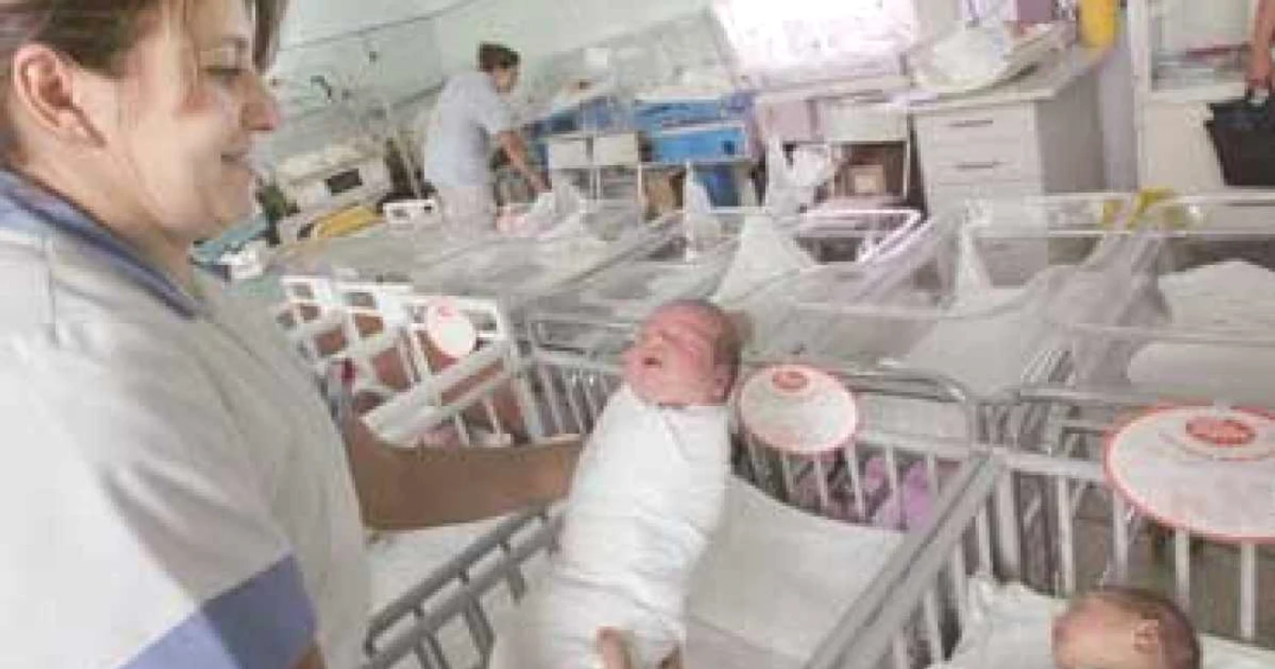 Constanţa: Maternitatea, orfană de doctori