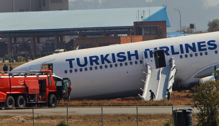 Avionul Turkish Airlines a ieşit de pe pistăFoto: AP