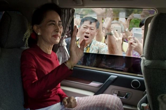 Aung San Suu Kyi nu poate candida la preşedinţie