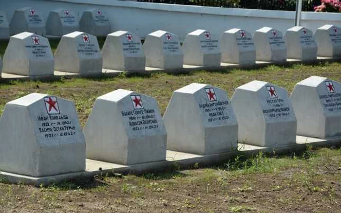 Slujba a avut loc la CimitirulEroilor FOTO Facebook/Daniel Ştefan Drăgulin