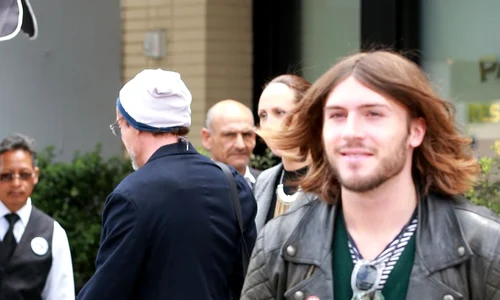 Robert Downey Jr and Indio have lunch at The Palms jpeg