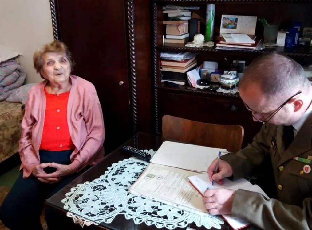 Veterana de război alături de cei din Direcţia calitatea vieţii personalului - Ministerul Apărării