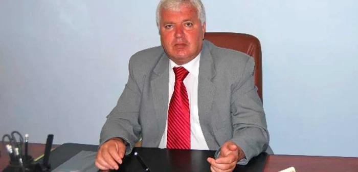 Cornel Resmeriţă.