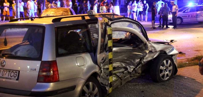 Accident rutier în Hunedoara. FOTO: Daniel Guţă. ADEVĂRUL.