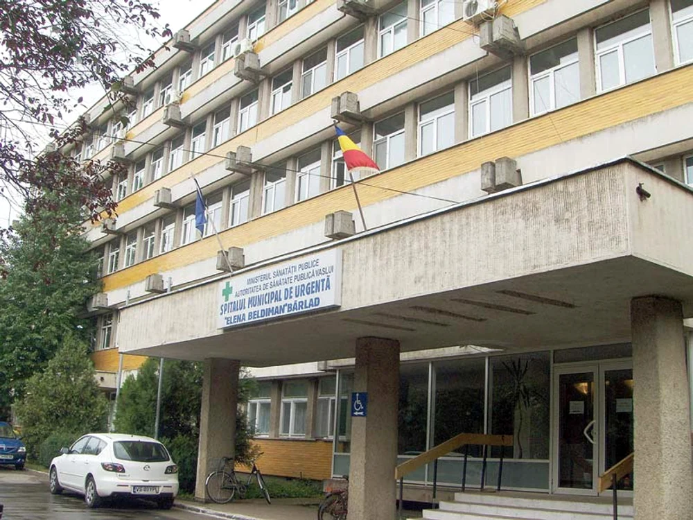 
    La spitalul „Elena Beldiman”, din Bârlad, s-a demarat o anchetă după moartea bătrânuluifoto: Andrei Balaban  