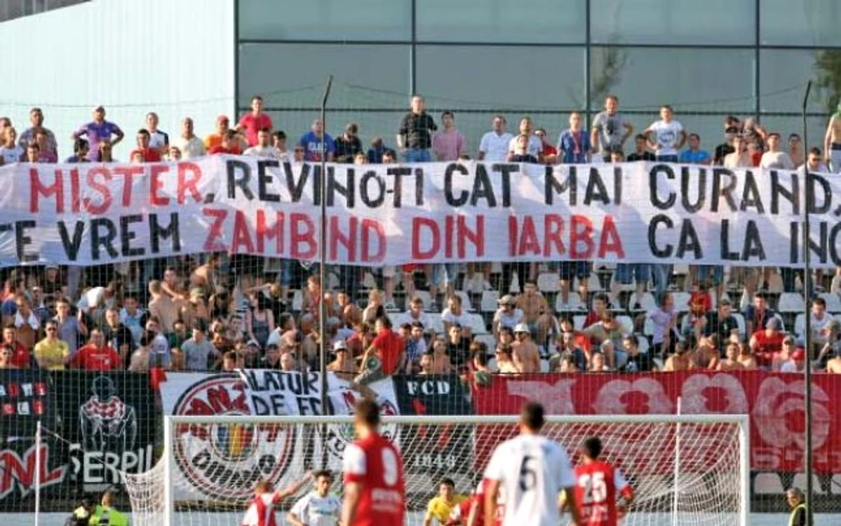 Fanii lui Dinamo vor afişa bannere de susţinere pentru Cornel Dinu 