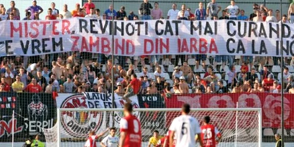 Fanii lui Dinamo vor afişa bannere de susţinere pentru Cornel Dinu 