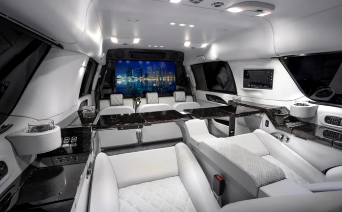 Are scaune electrice care se fac pat