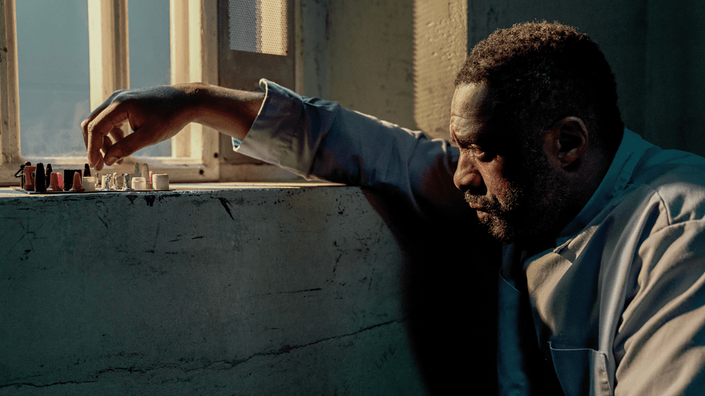 EXCLUSIV Idris Elba, despre noul film „Luther: The Fallen Sun“: „Evadarea din realitate este cea care îi aduce înapoi pe spectatori“