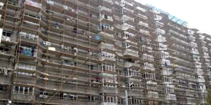 Lucrările de reabilitare au fost sistate în Slatina