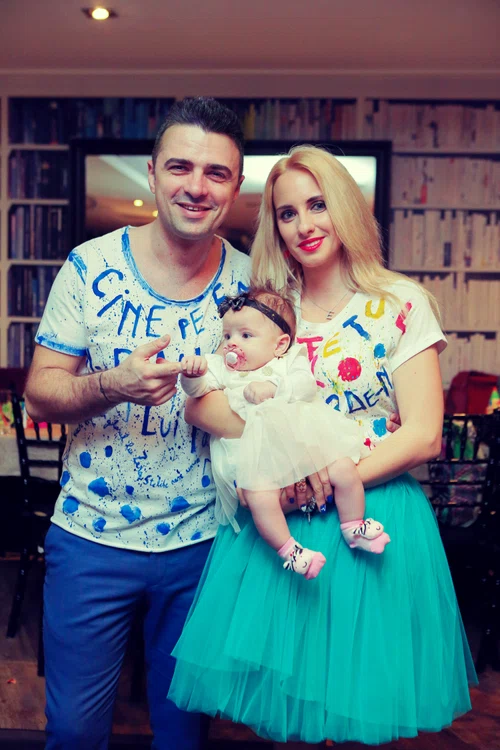 Cornel Ilie si Eliza botez Zara 2 jpeg