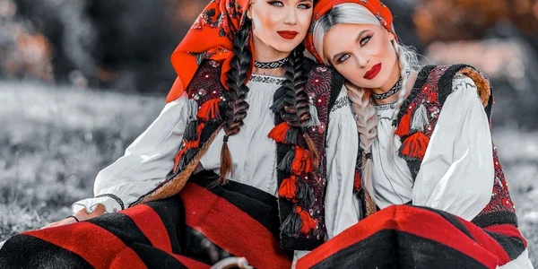 Suzana şi Daciana Vlad 