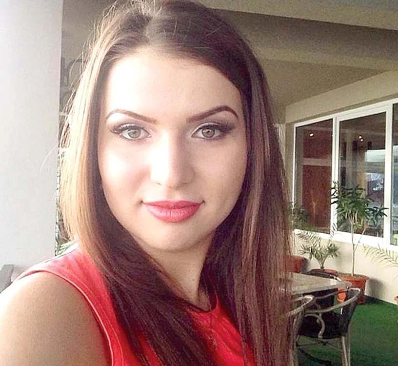 
    Adina Duicu e fata fostului preşedinte al CJ  Mehedinţi, Adrian Duicu  