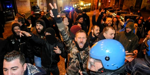 extrema dreapta violente forte de ordine macerata italia foto epa-efe