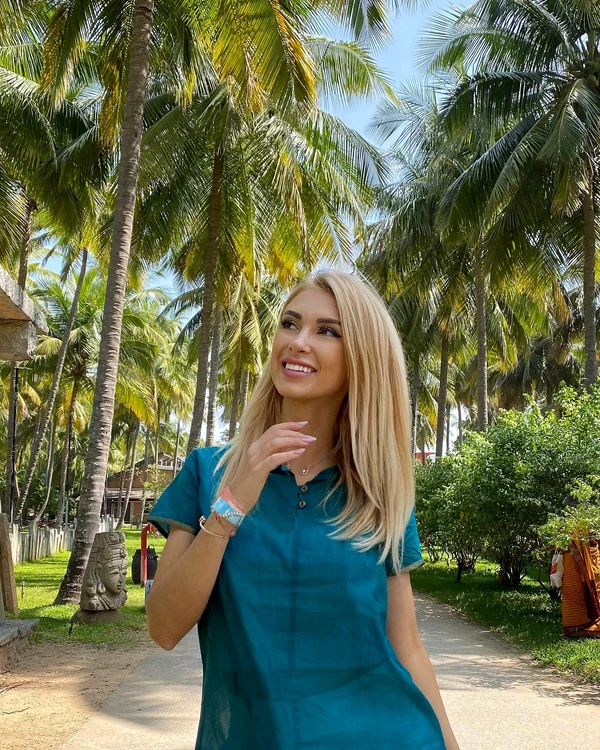 andreea balan in vacanta jpg