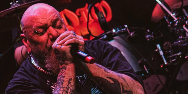 Di'Anno, fostul solist al trupei Iron Maiden Foto Facebook Paul Di'Anno jpg