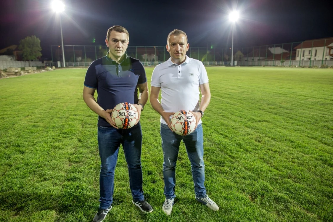 Ionuţ Stănuşoiu, primarul din Ghiroda, alături de consilierul Radu Golban