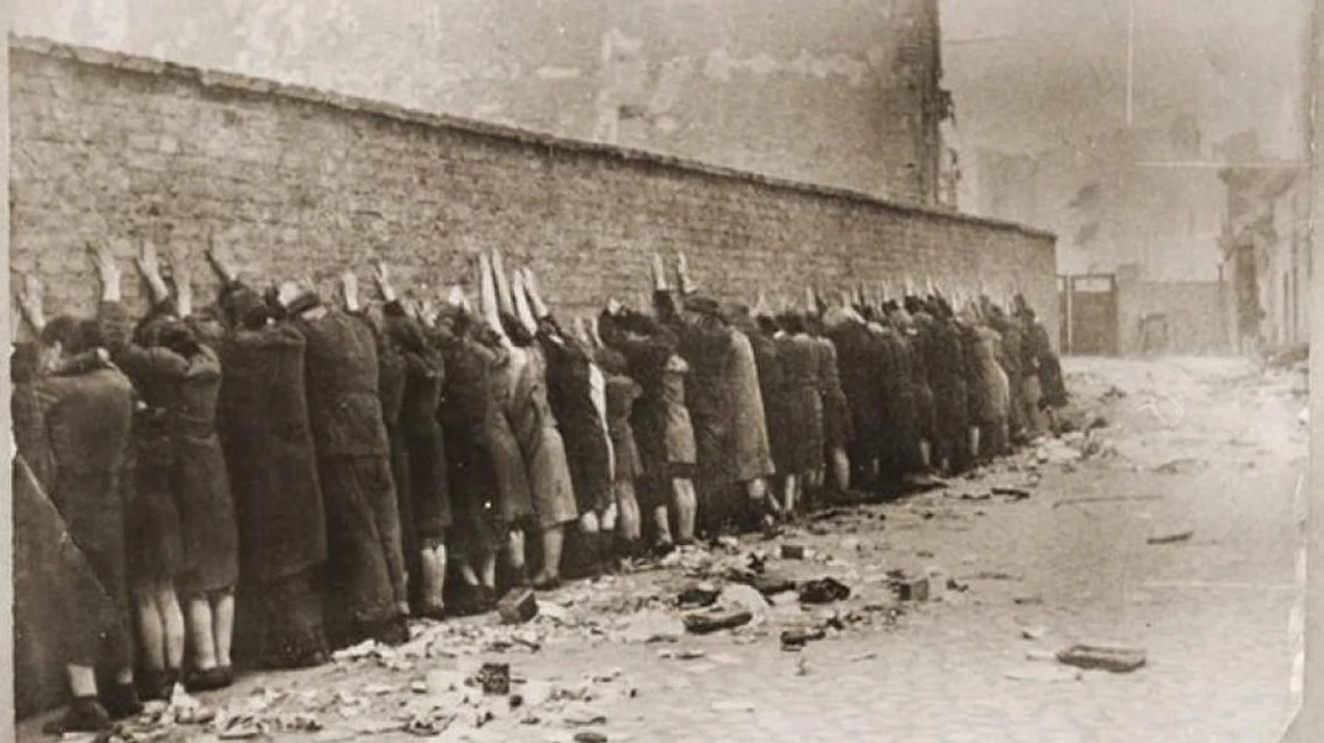 Cum am supraviețuit Holocaustului: 10 povești ale unor oameni cărora viața le a mai dat o șansă jpeg