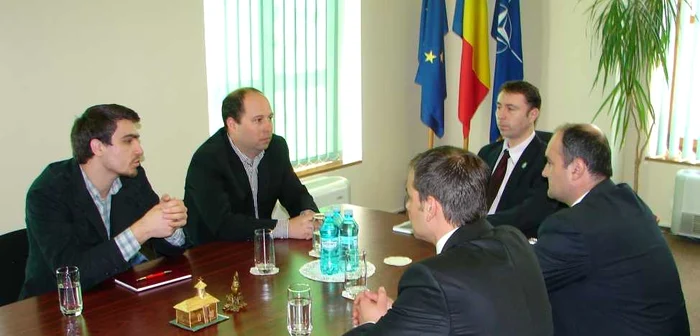 Prefectul judeţului, Emil Muşat, la discuţii cu directorul general Martifer Călăraşi, Miguel Borges