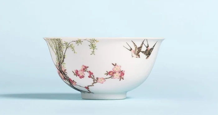 Acest bol a fost vândut recent la licitație (Foto: CASA DE LICITAȚII SOTHEBY’S)