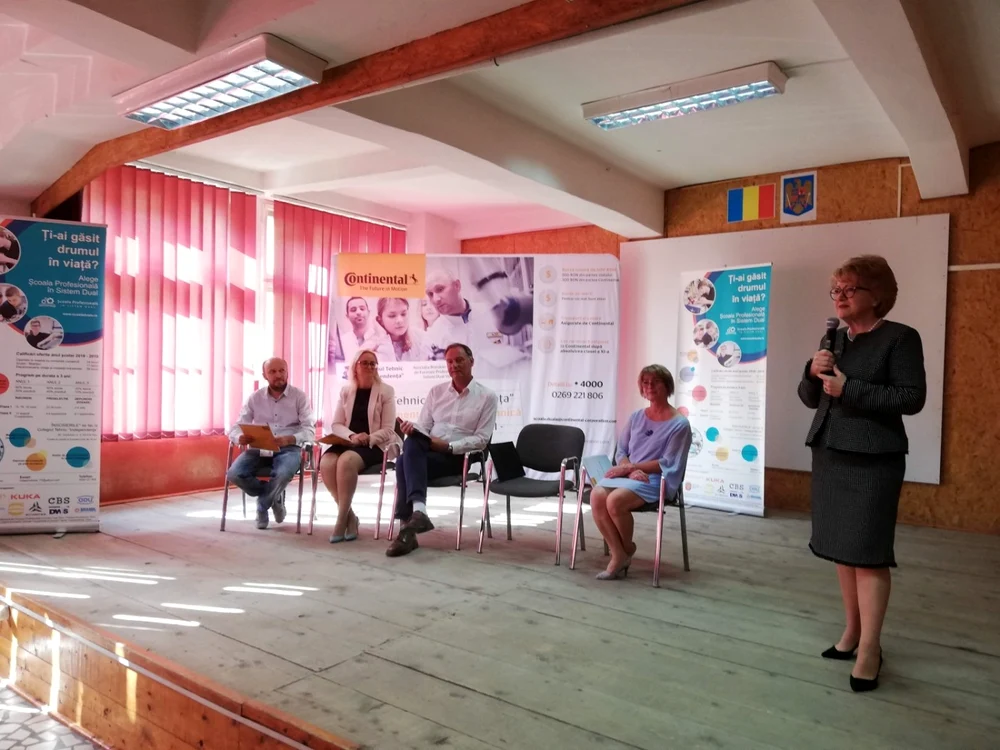 Primarul Sibiului, Astrid Fodor, la deschiderea noului an şcolar la Colegiul „Independenţa”