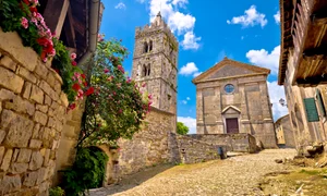 Orasul Hum, foto Shutterstock jpg